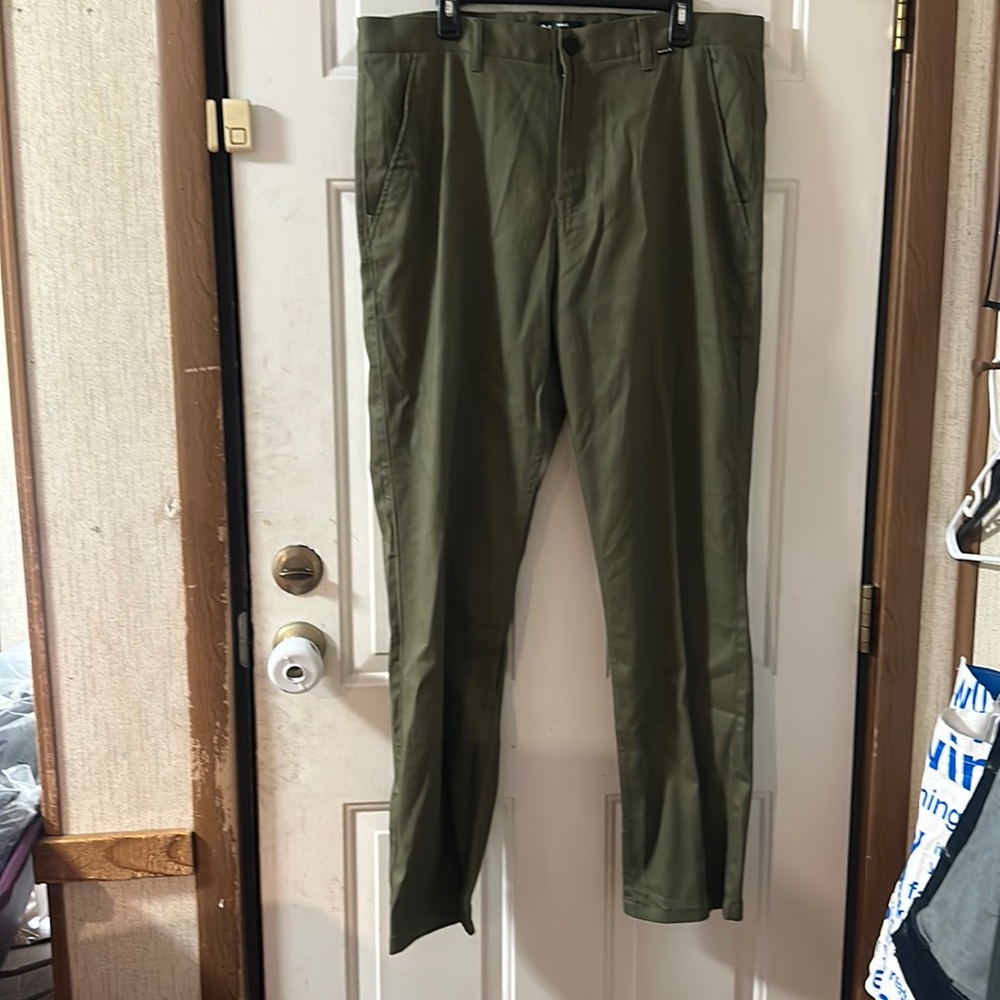 Hurley Worker Icon II Pants: GREEN: NEW WITH TAGS: SIZE 36